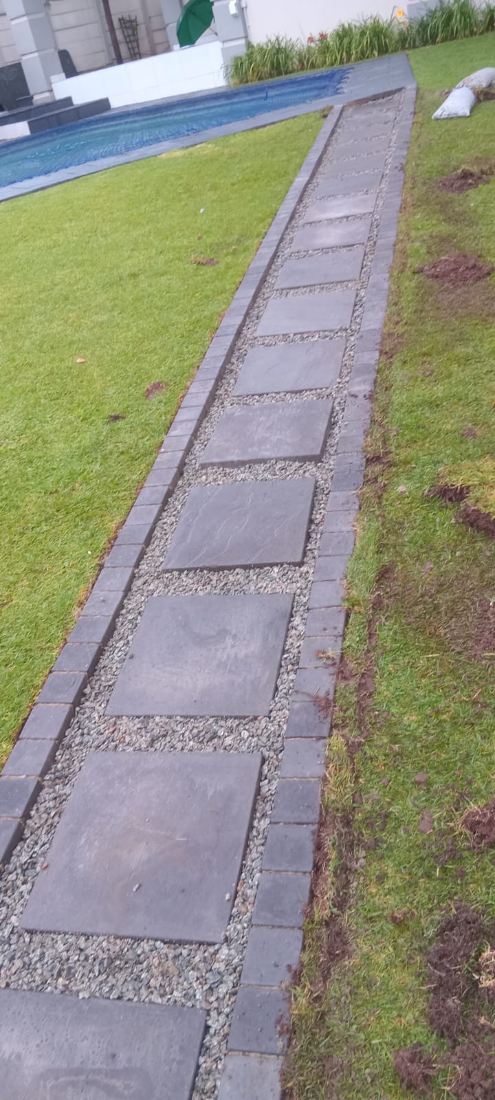 Paving finish detail