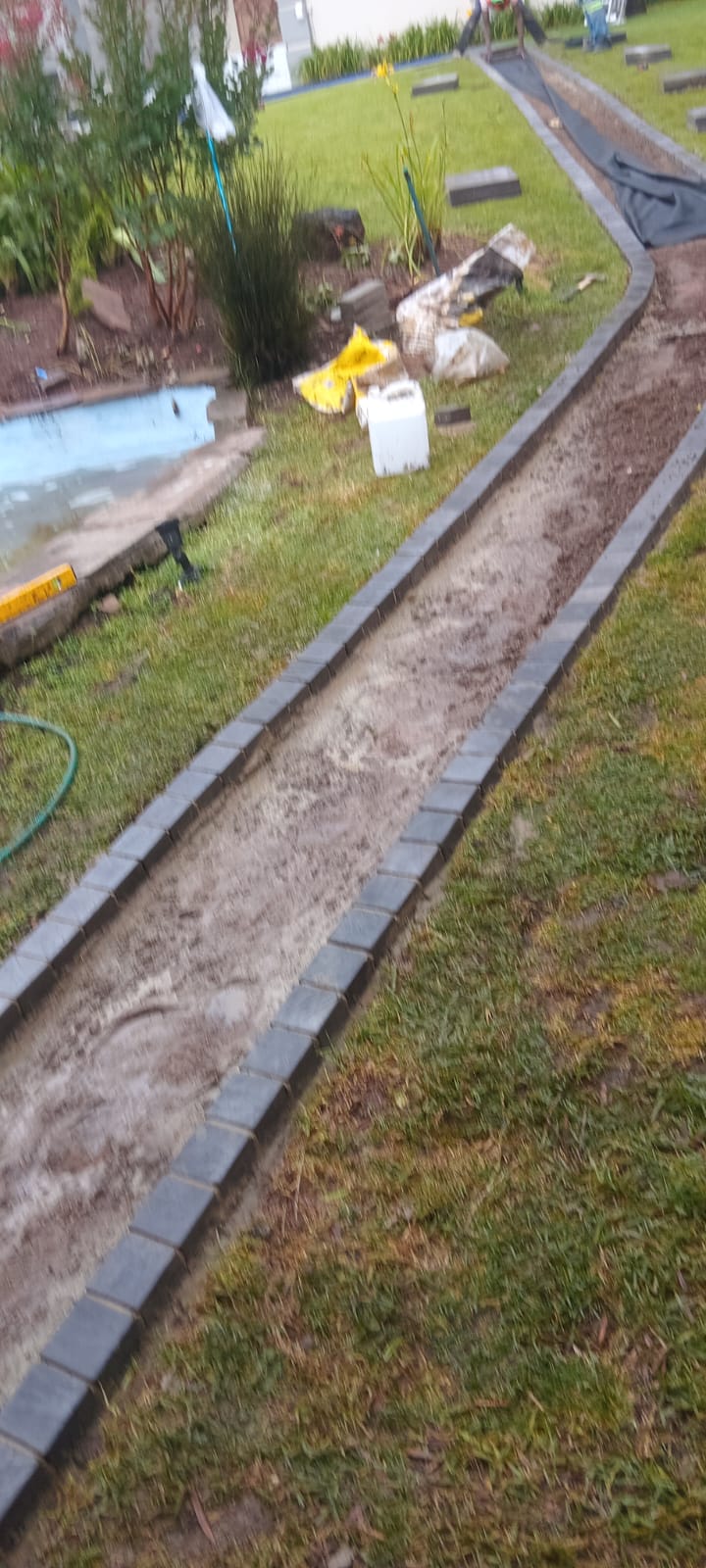 Walkway paving finish